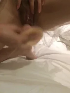 网友自慰喷水