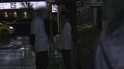 趁虚而入送他女友回家衣服湿透受不了诱惑强行啪啪